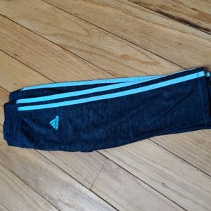 Girls 6x Adidas capris.